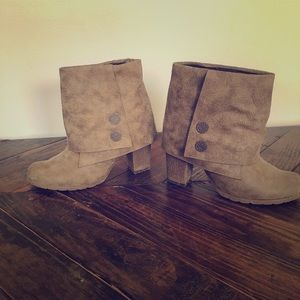 Mukluks ankle boots